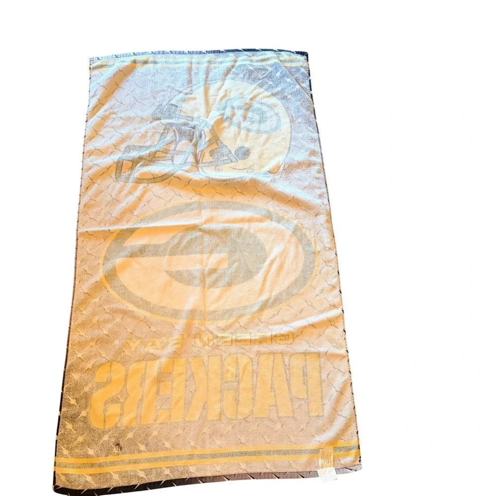 NFL Green Bay‎ Packers 2014 Beach Towel Helmet Logo Diamond Plate